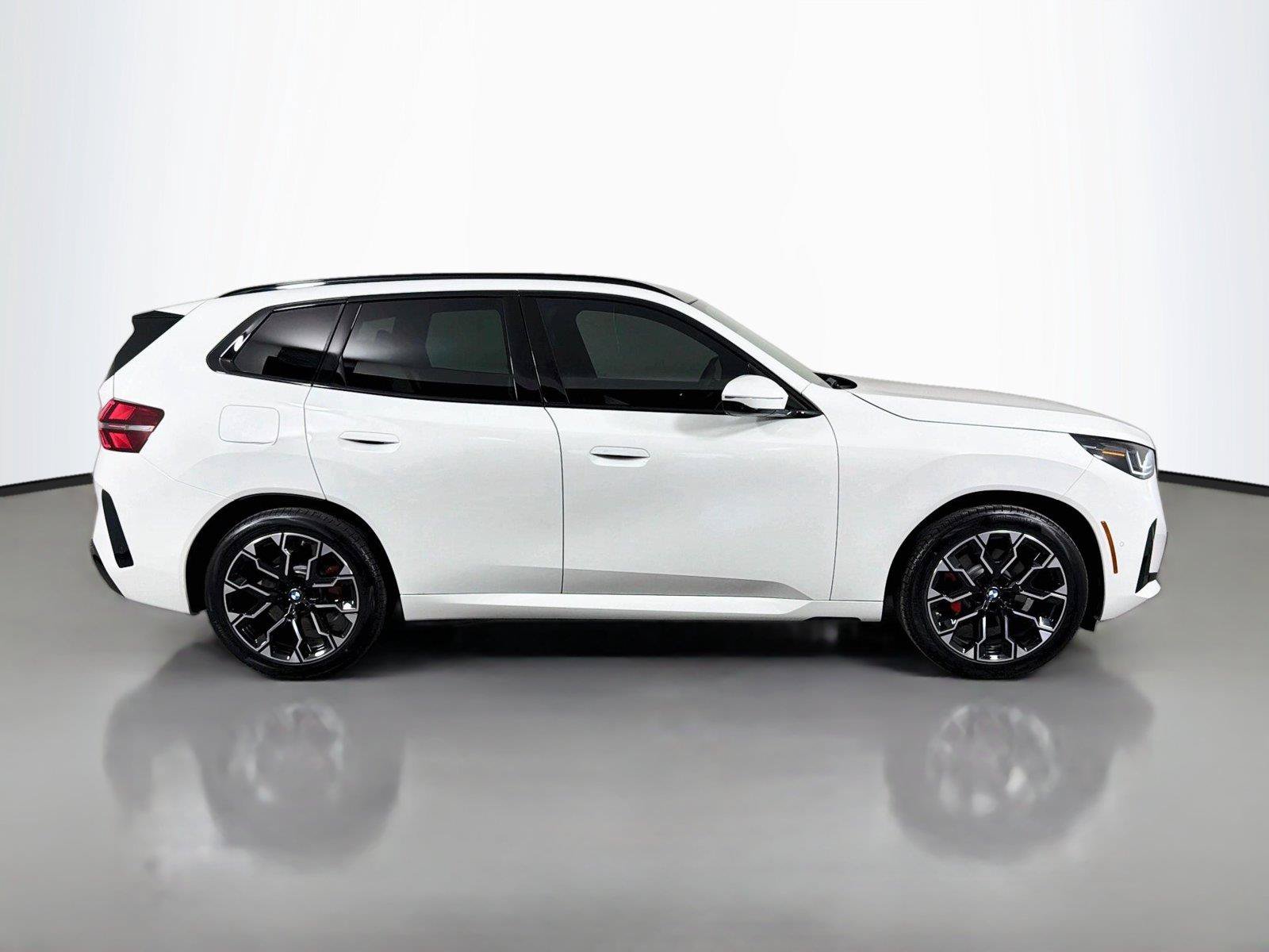 New 2026 BMW X3 xDrive30i w/ Premium Package AWD/4WD image 4
