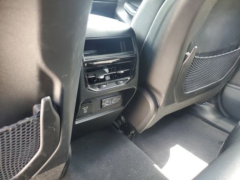 Used 2024 Jeep Grand Cherokee Altitude RWD image 15