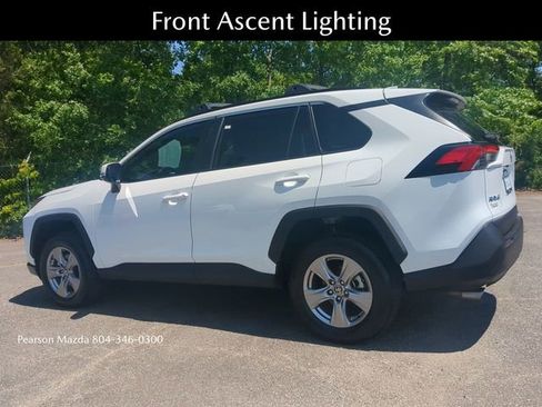 Used 2025 Toyota RAV4 XLE FWD image 7