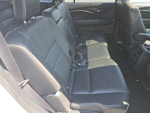Used 2021 Honda Pilot Special Edition image 17