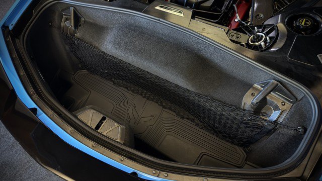 Used 2025 Chevrolet Corvette Stingray Premium Cpe w/ Z51 Performance Package RWD image 33