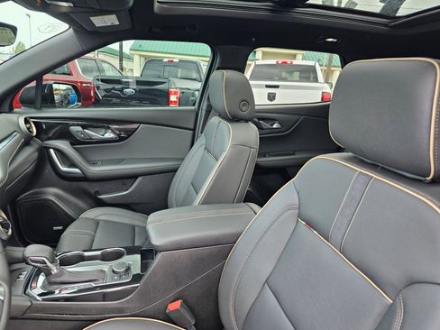 Used 2025 Chevrolet Blazer Premier w/ Driver Confidence II Package image 27