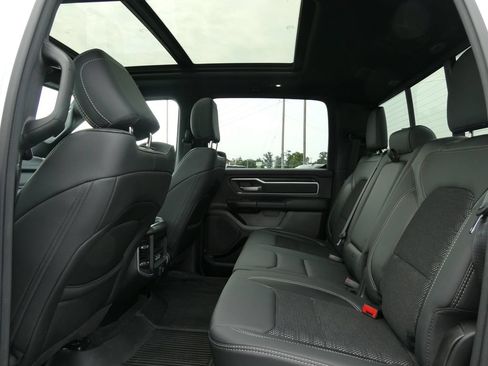 Used 2022 RAM 1500 Big Horn AWD/4WD image 19