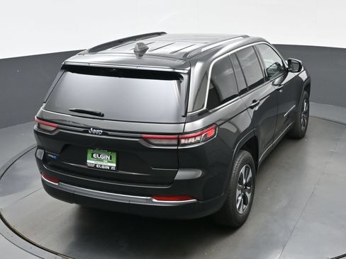 Used 2023 Jeep Grand Cherokee 4WD 4xe w/ Luxury Tech Group II image 41