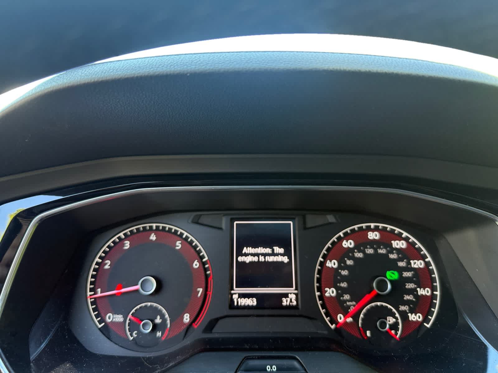 Used 2019 Volkswagen Jetta SE w/ Cold Weather Package FWD image 14