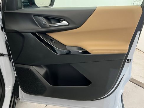 New 2026 Chevrolet Equinox ACTIV w/ Convenience Package III image 24