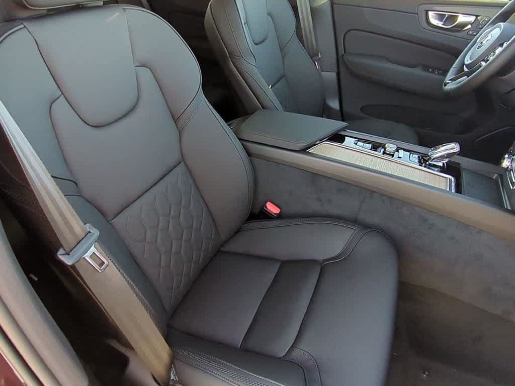 Used 2026 Volvo XC60 B5 Plus w/ Protection Package Premier AWD/4WD image 22
