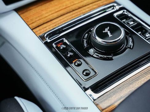 Used 2022 Rolls-Royce Ghost AWD/4WD image 32