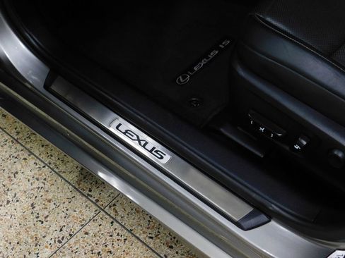 Used 2018 Lexus IS 300 F Sport w/ F Sport Package image 28