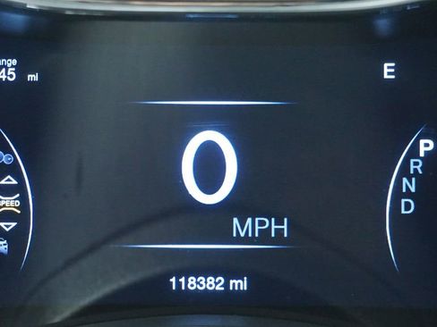 Certified 2019 Jeep Grand Cherokee Limited w/ Luxury Group II image 49