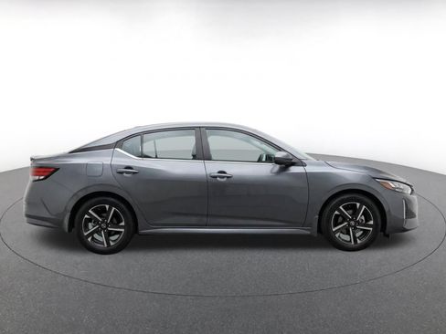 Used 2025 Nissan Sentra SV FWD image 10
