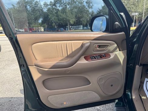Used 2002 Toyota Sequoia Limited image 9