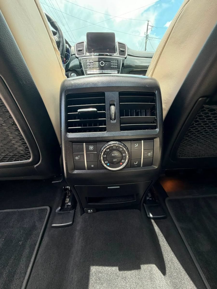 Used 2017 Mercedes-Benz GLS 550 4MATIC image 17