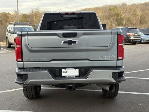 Used 2024 Chevrolet Silverado 2500 High Country w/ High Country Premium Package image 15