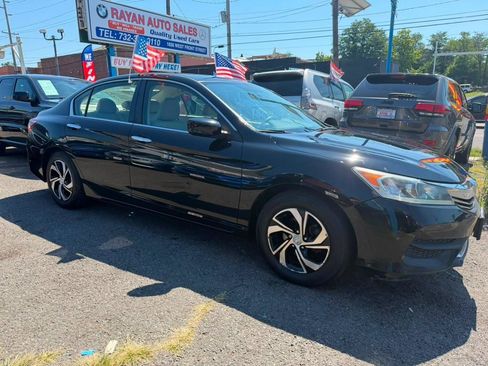 Used 2016 Honda Accord LX image 2