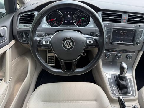 Used 2017 Volkswagen Golf Alltrack S AWD/4WD image 22