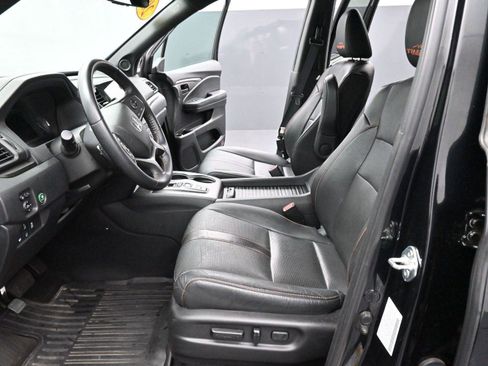 Used 2022 Honda Passport TrailSport image 16