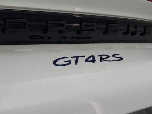 Used 2025 Porsche 718 Cayman GT4 RS RWD image 33