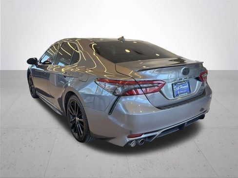 Used 2021 Toyota Camry XSE FWD image 10
