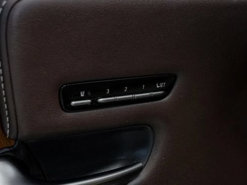 Used 2018 Lexus LS 500 w/ Accessory Package (Z1) RWD image 58