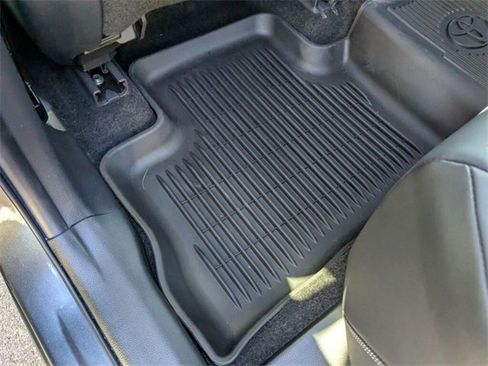 Used 2023 Toyota RAV4 XLE Premium image 36