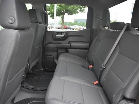 New 2026 Chevrolet Silverado 1500 Custom w/ LPO, Dark Essentials Package AWD/4WD image 19