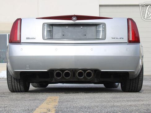 Used 2005 Cadillac XLR image 12