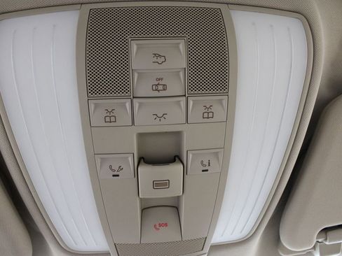 Used 2016 Mercedes-Benz E 350 Sedan image 26