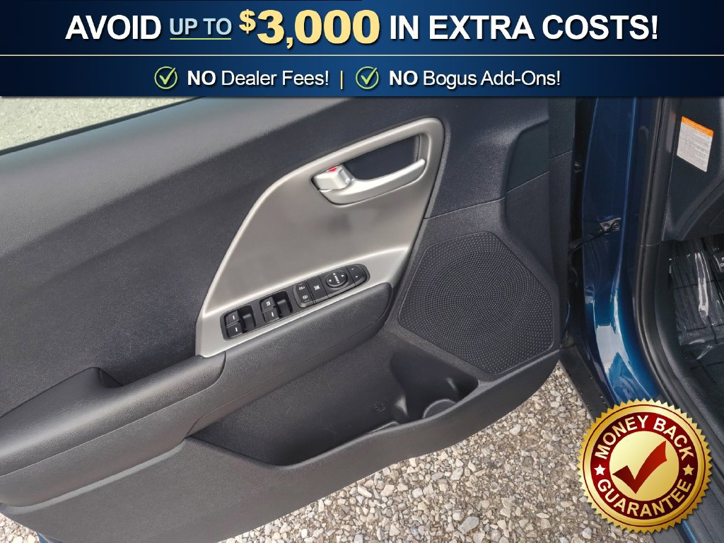 Used 2018 Kia Niro LX FWD image 16