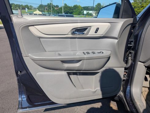 Used 2015 Chevrolet Traverse LS FWD image 15