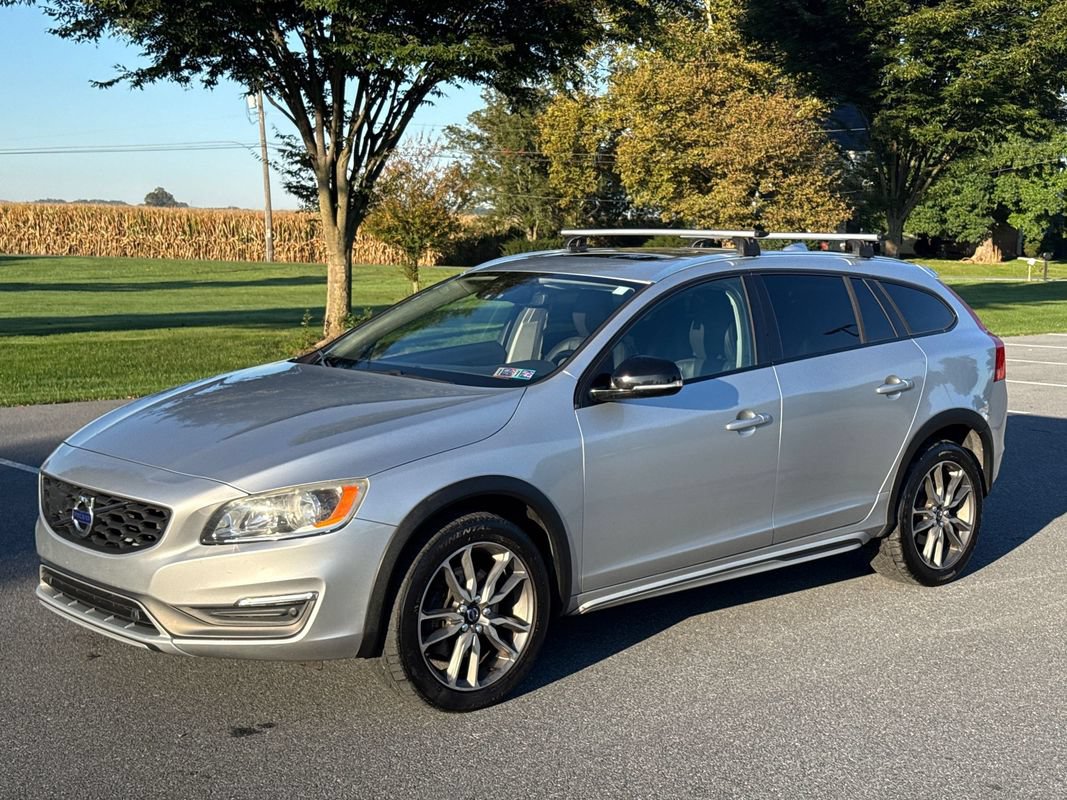 Used 2015 Volvo V60 T5 Cross Country w/ Climate Package AWD/4WD image 4