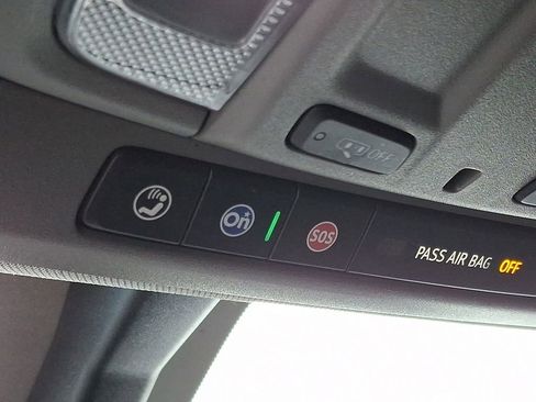 Used 2020 Chevrolet Silverado 2500 Custom w/ Custom Value Package image 25