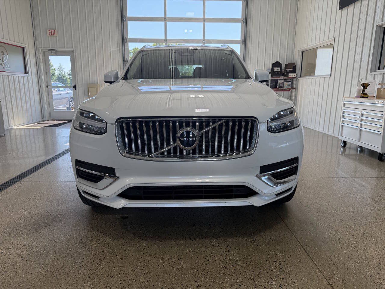 Used 2023 Volvo XC90 T8 Core AWD/4WD image 10