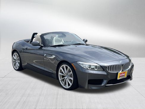 Used 2016 BMW Z4 sDrive35i RWD image 9