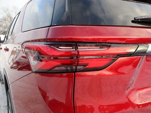 Used 2023 Chevrolet Traverse LT w/ LT Premium Package image 37