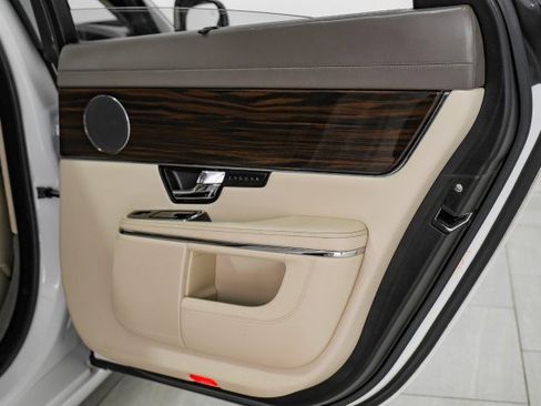 Used 2012 Jaguar XJ L image 46