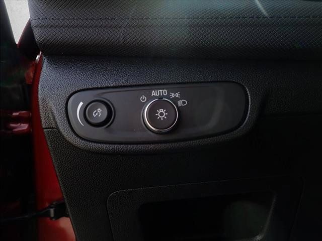 Used 2025 Chevrolet TrailBlazer LT AWD/4WD image 13