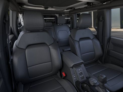 New 2026 Ford Bronco Badlands w/ Sasquatch Package AWD/4WD image 10