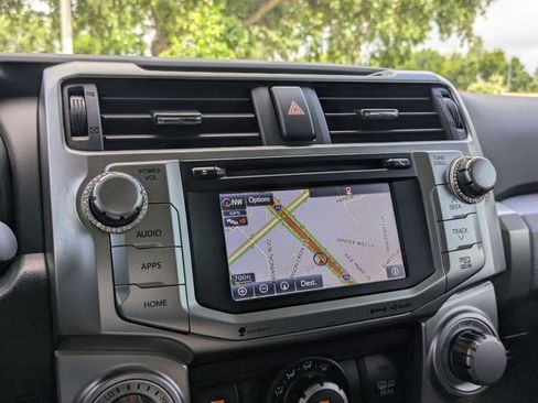 Used 2017 Toyota 4Runner SR5 image 9