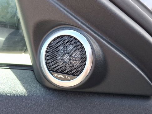 Certified 2025 Land Rover Range Rover Evoque S image 21