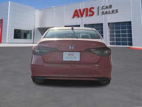 Used 2025 Honda Civic Sport image 5