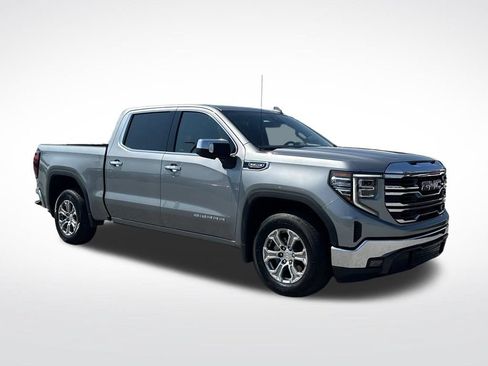 Used 2025 GMC Sierra 1500 SLT RWD image 8