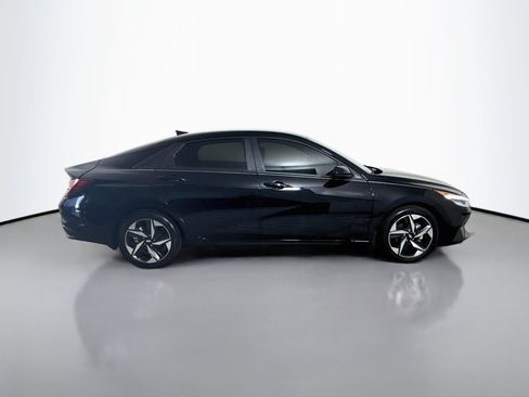 Used 2023 Hyundai Elantra SEL w/ Convenience Package FWD image 11