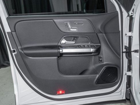 Certified 2026 Mercedes-Benz GLB 250 image 10