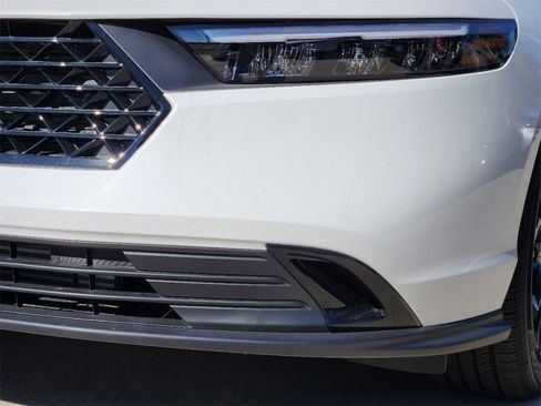 New 2025 Honda Accord SE image 6