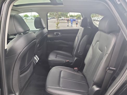 Used 2023 Kia Sorento SX FWD image 15