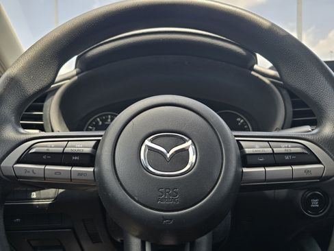 Used 2022 MAZDA MAZDA3 s FWD image 23