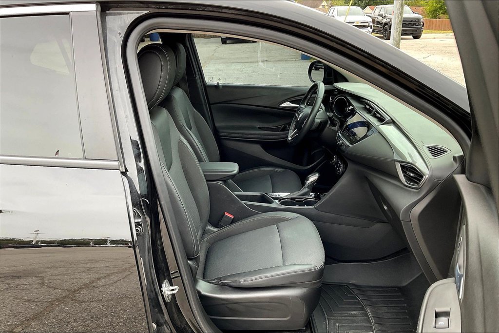 Used 2022 Buick Encore GX Select w/ Sport Touring Package FWD image 15