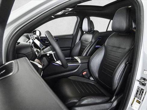 New 2026 Mercedes-Benz GLC 300 4MATIC image 18