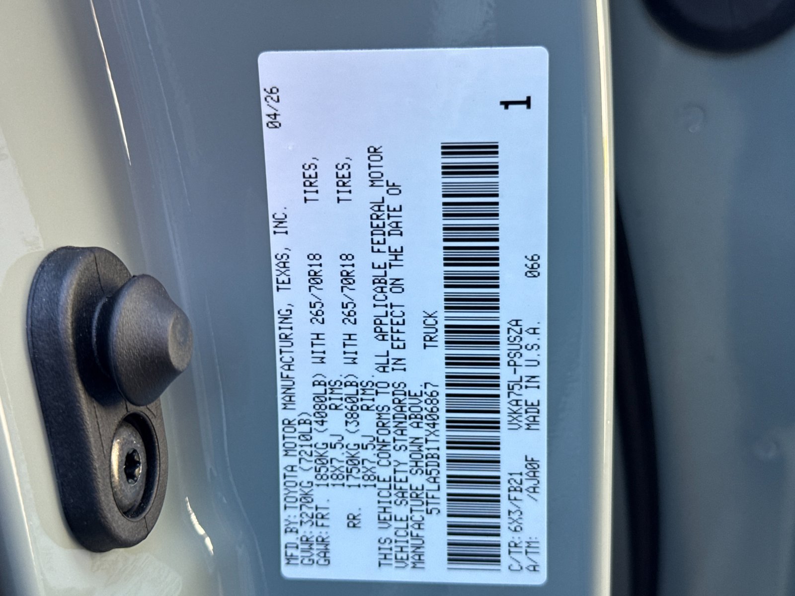 Used 2026 Toyota Tundra SR5 w/ SR5 Convenience Package AWD/4WD image 25